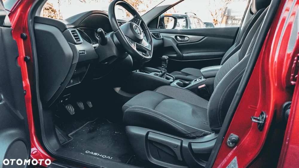 Nissan Qashqai 1.3 DIG-T N-Connecta - 10