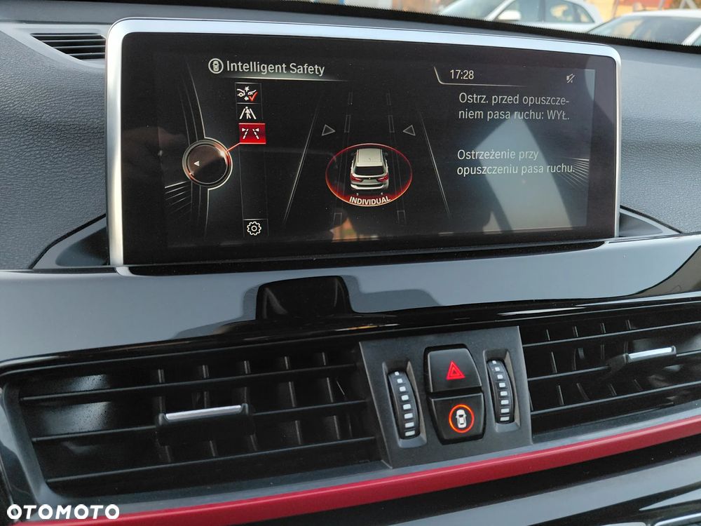 BMW X1 sDrive18i Sport Line - 28