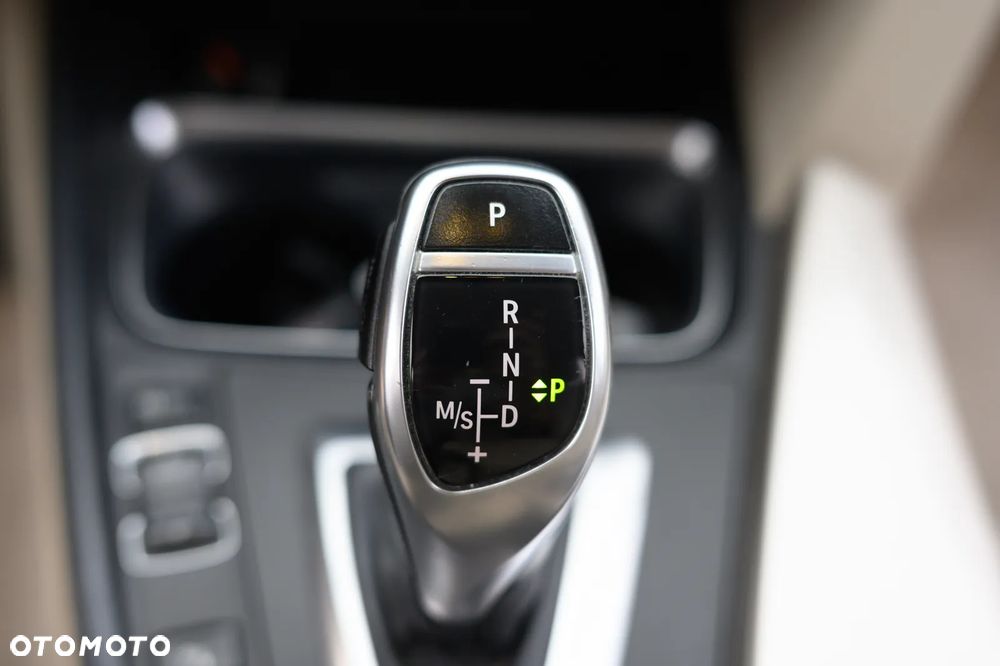 BMW Seria 3 - 23