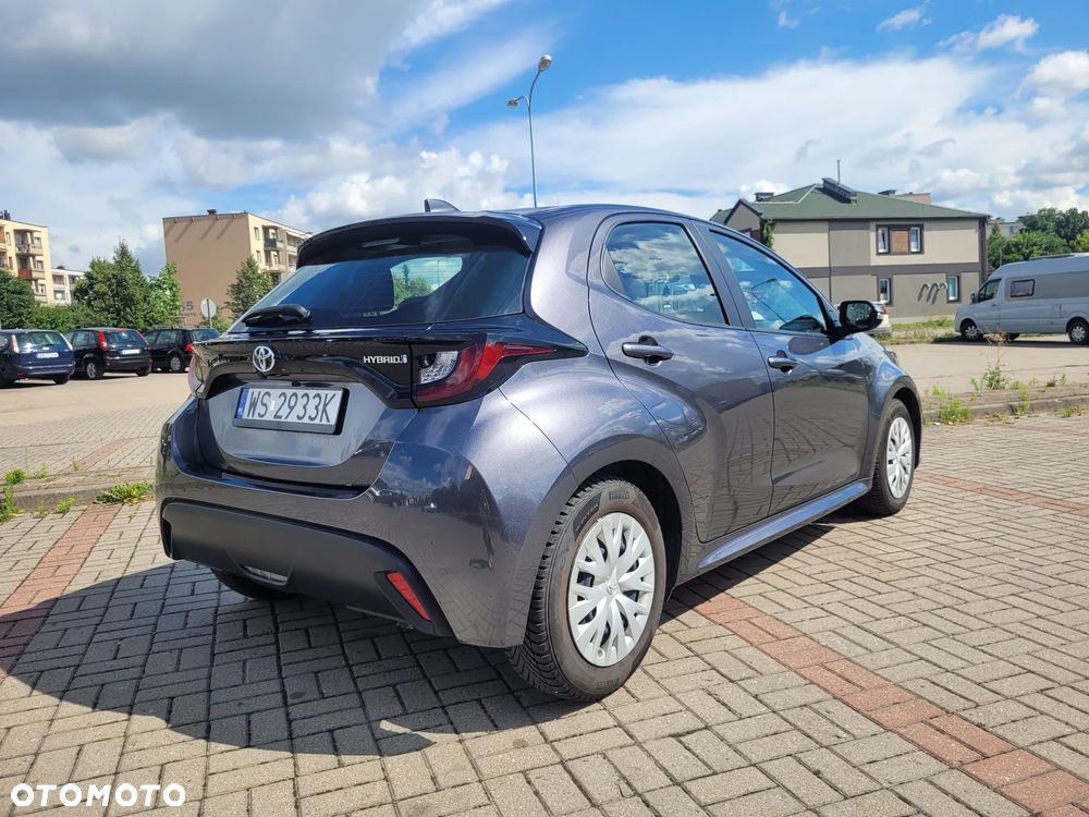Toyota Yaris - 4
