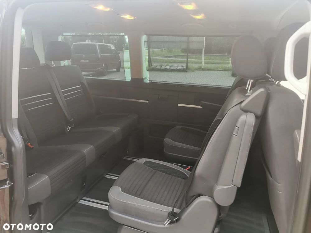 Volkswagen Multivan - 18