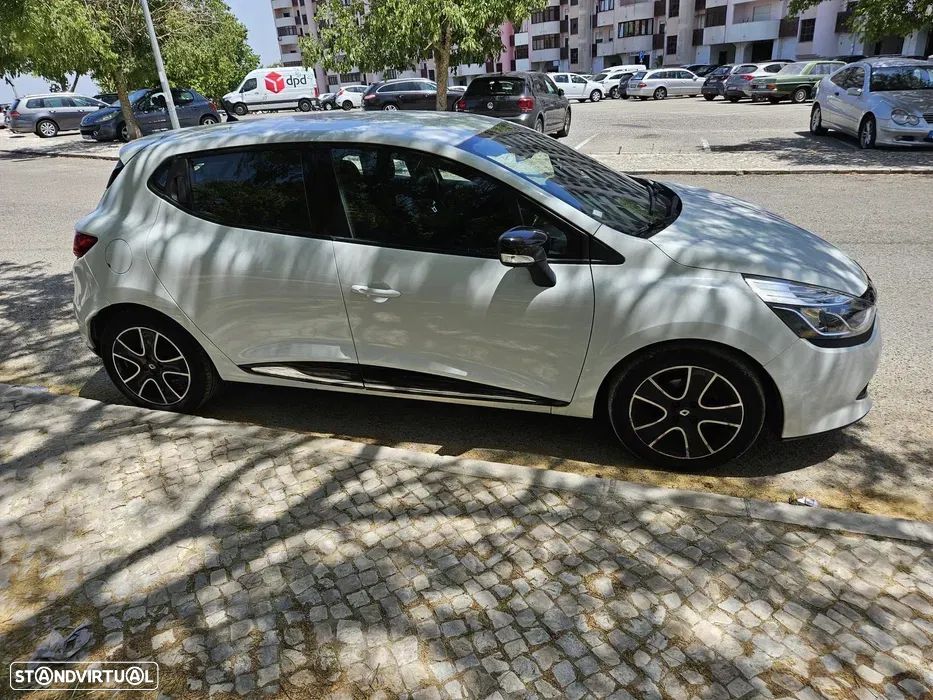 Renault Clio 0.9 TCE Dynamique S - 1