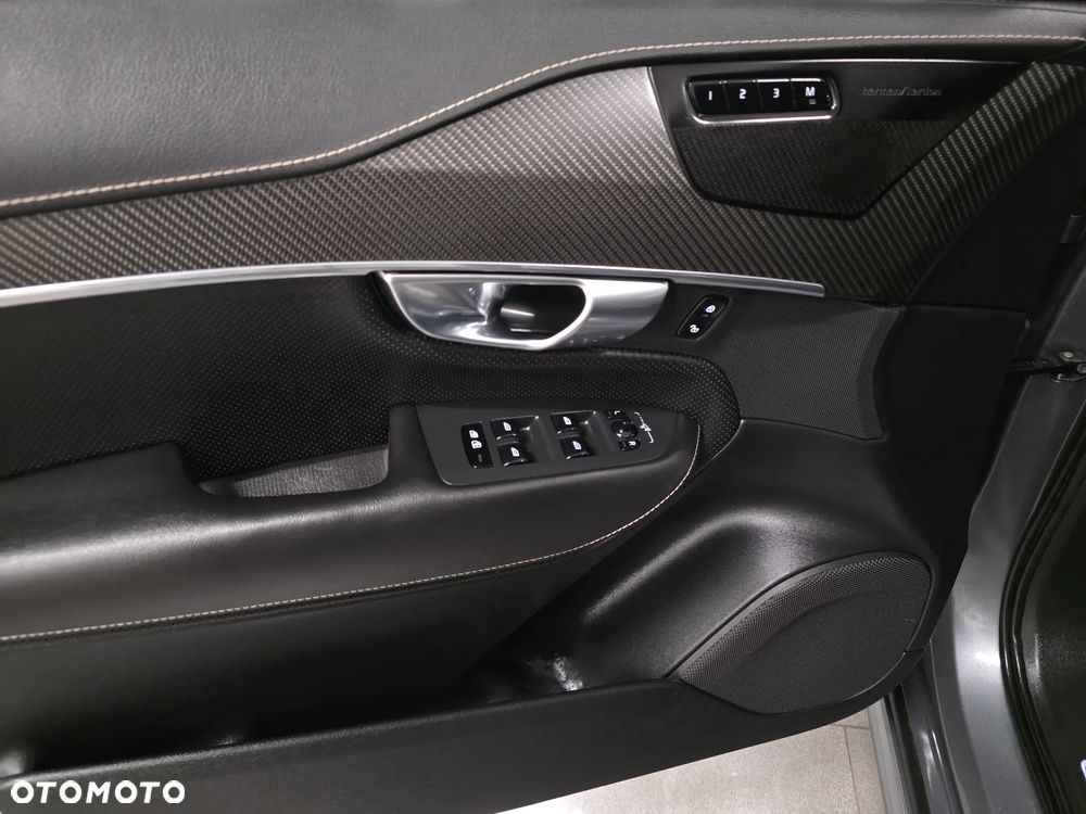 Volvo XC 90 D5 AWD R-Design - 22