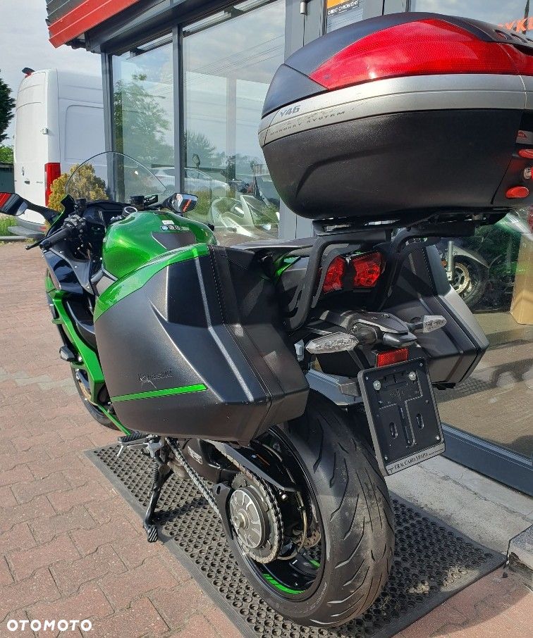 Kawasaki H2 - 11