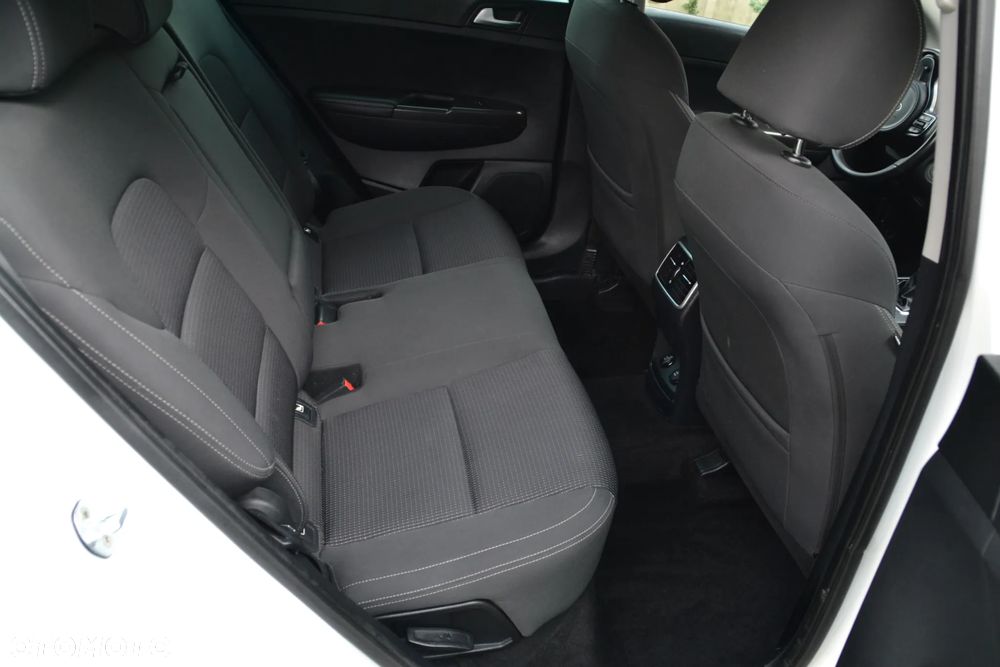 Kia Sportage 1.6 GDI 2WD DREAM-TEAM EDITION - 27