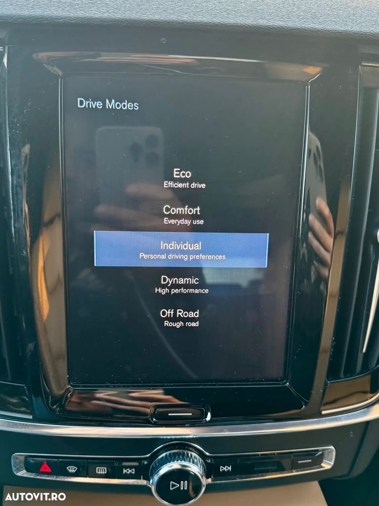 Volvo V90 D4 AWD Geartronic Inscription - 12