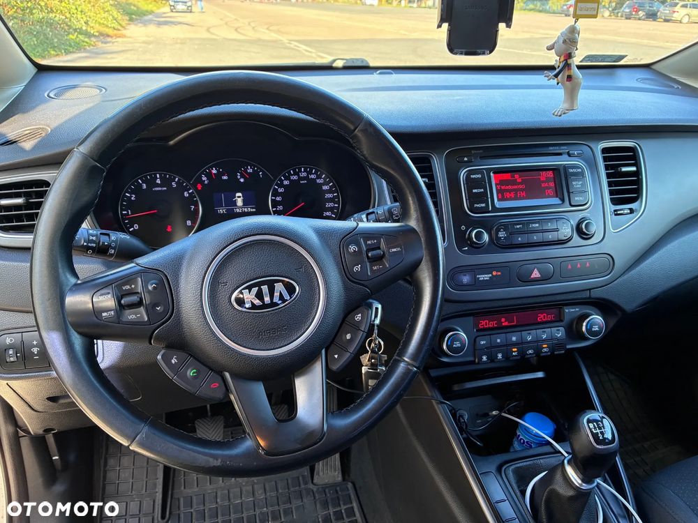 Kia Carens 1.6 GDI M - 9