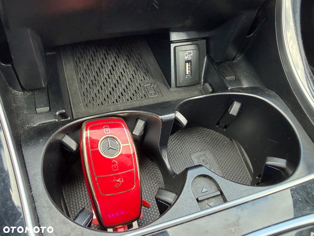 Mercedes-Benz Klasa C 300 de 9G-TRONIC - 19