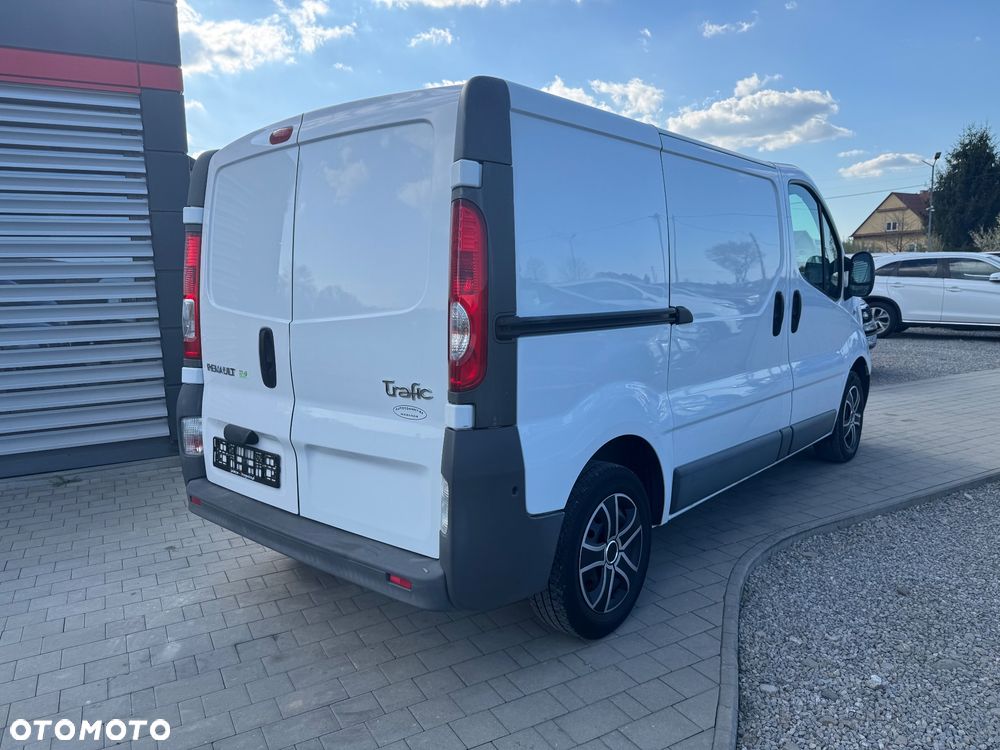 Renault TRAFIC - 12
