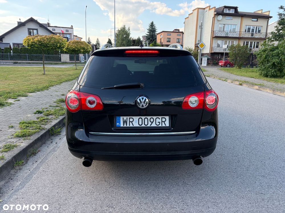 Volkswagen Passat 3.2 V6 FSI 4Motion DSG Highline - 4
