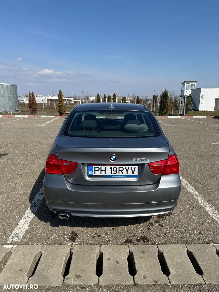 BMW Seria 3 320d xDrive - 2