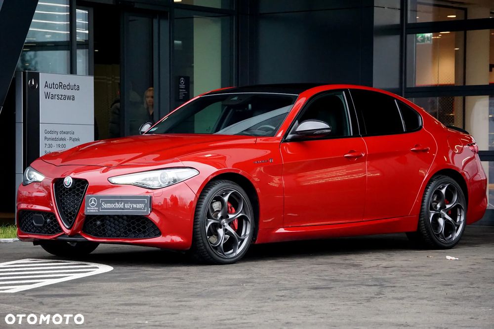 Alfa Romeo Giulia 2.0 Turbo 16V AT8-Q4 Veloce Ti - 2