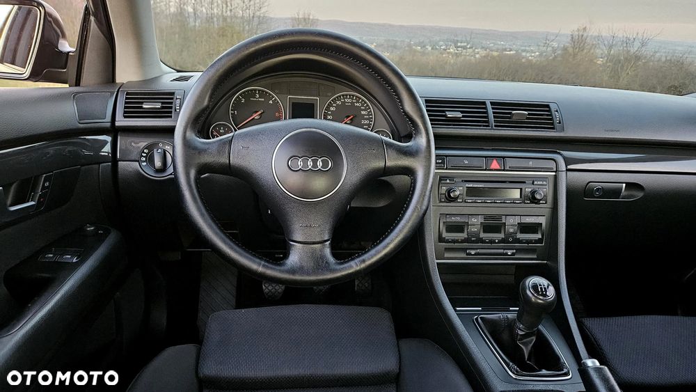 Audi A4 Limousine - 22