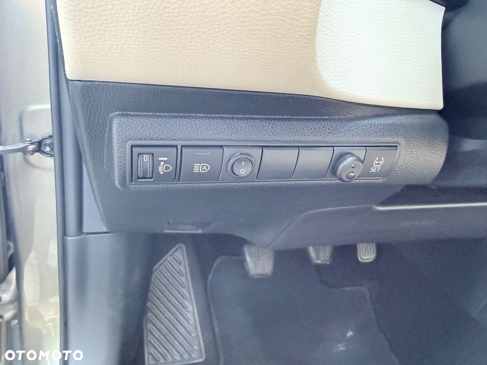 Toyota Corolla 1.6 Comfort - 13