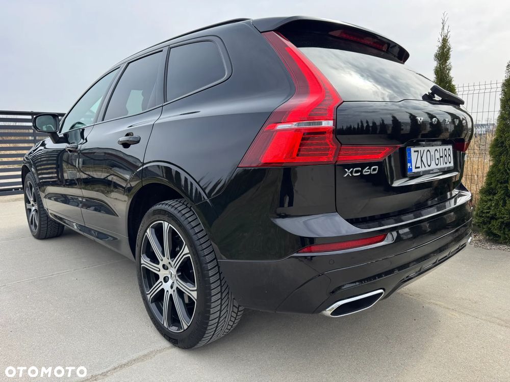 Volvo XC 60 B5 D AWD R-Design - 3