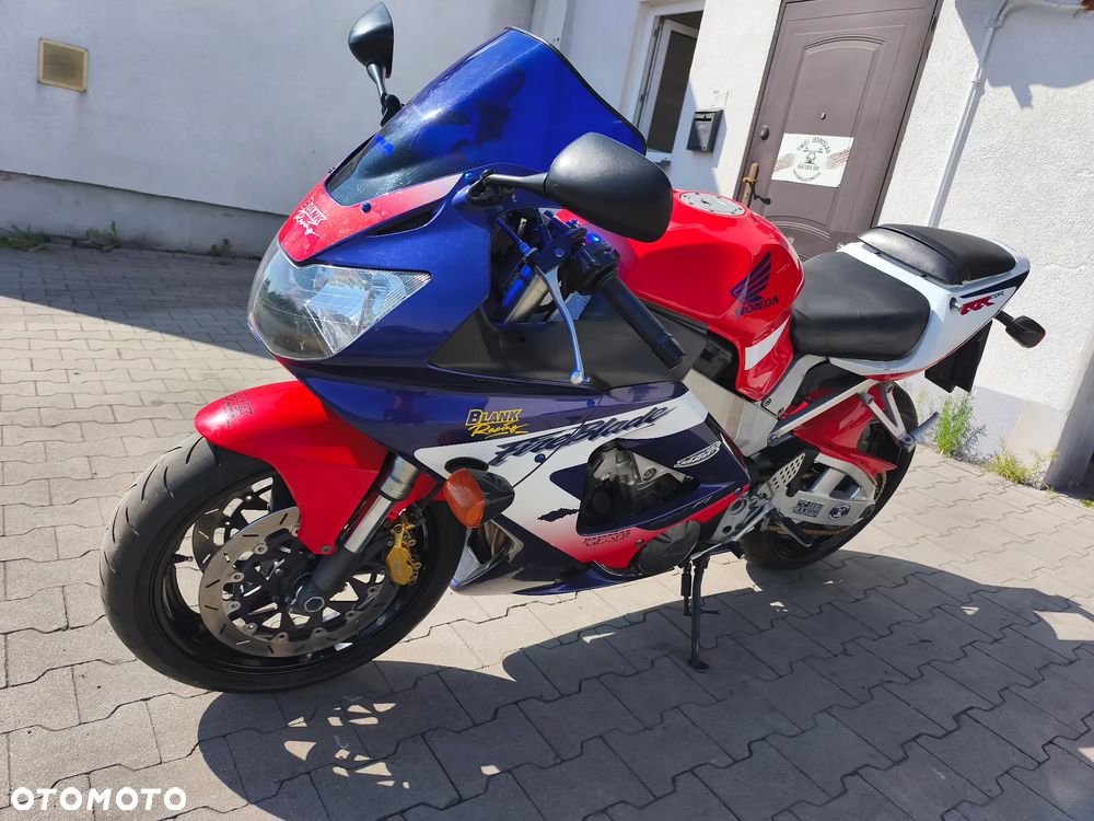 Honda CBR - 3
