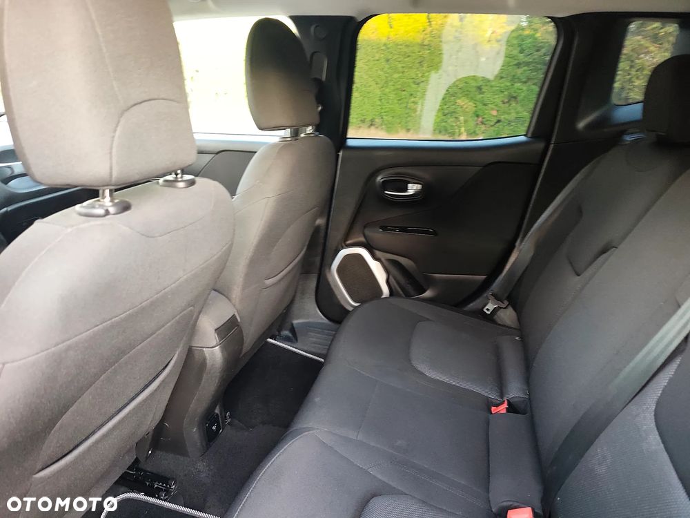 Jeep Renegade - 12