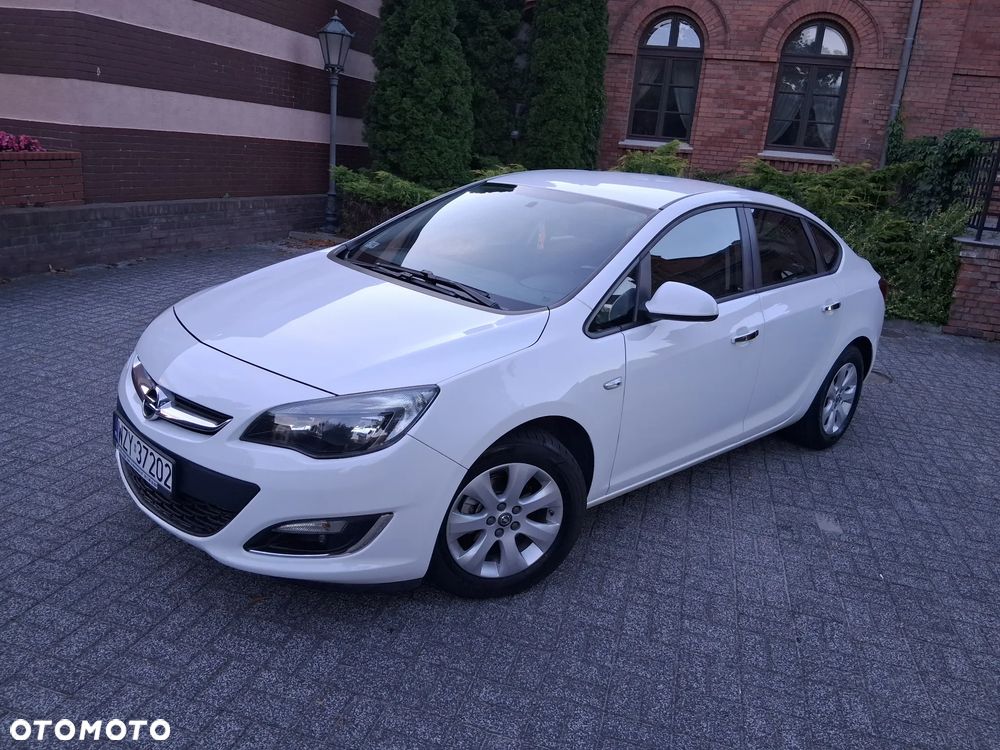 Opel Astra 1.6 Business EU6 - 5