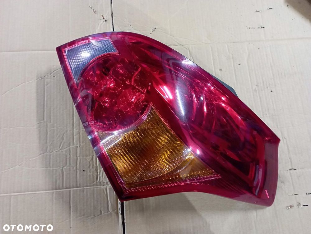 KIA CEED I 1 LAMPA PRAWA TYŁ TYLNA - 1