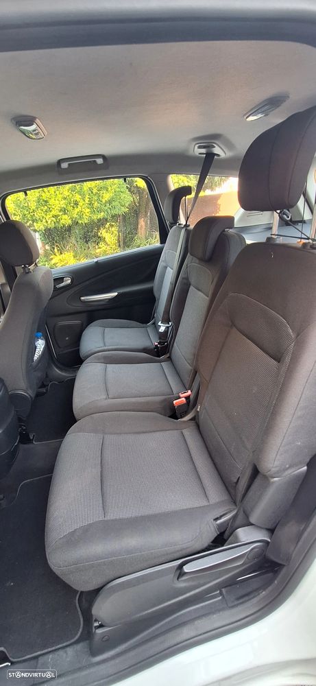 Ford S-Max 1.8 TDCi Trend 7L - 8