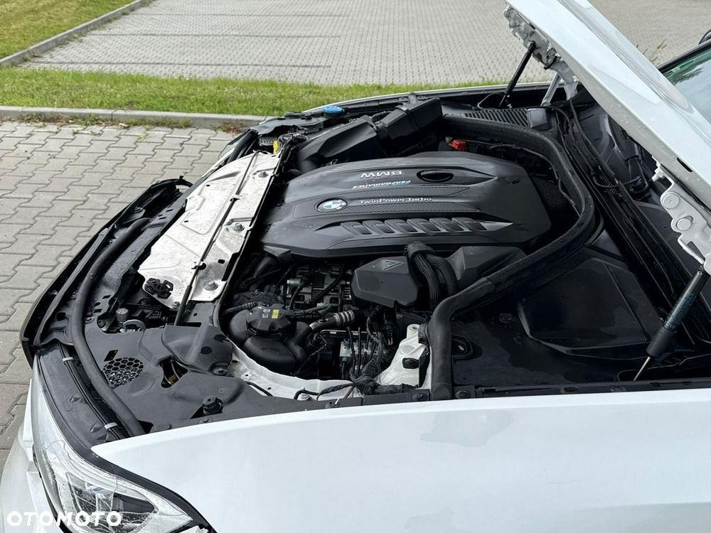 BMW Seria 3 330d M Sport sport - 12