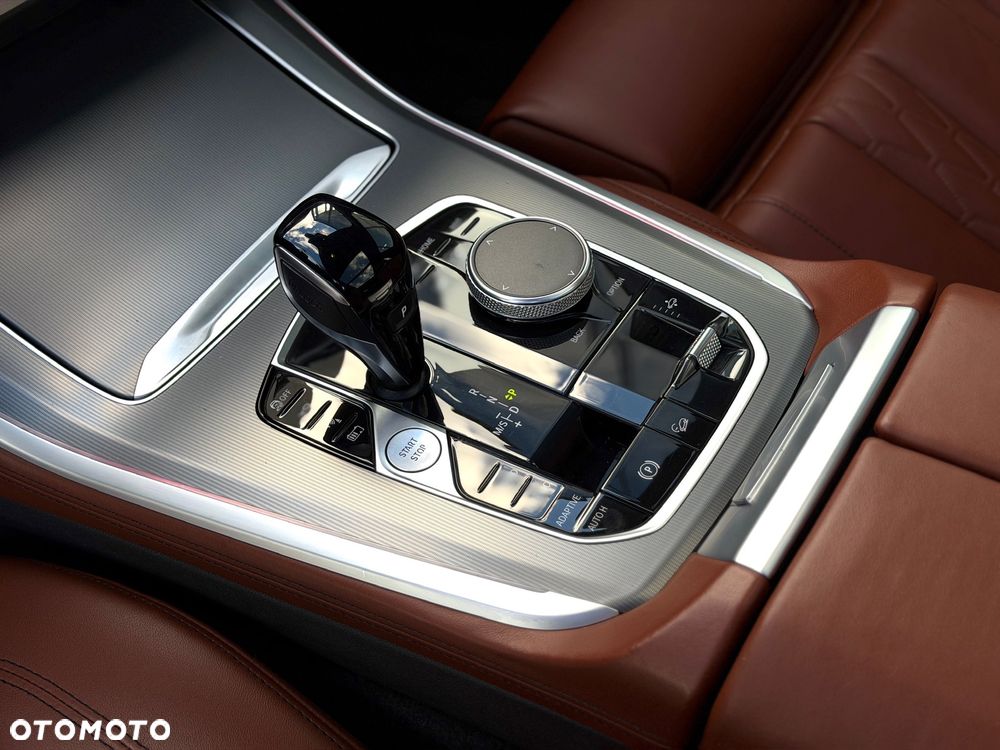 BMW X5 xDrive45e - 14