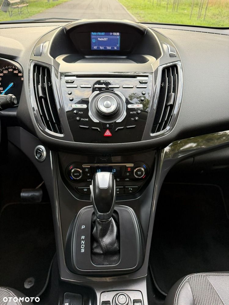 Ford Kuga - 36