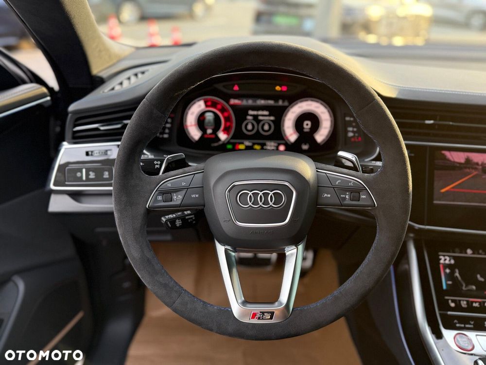 Audi RS Q8 - 18