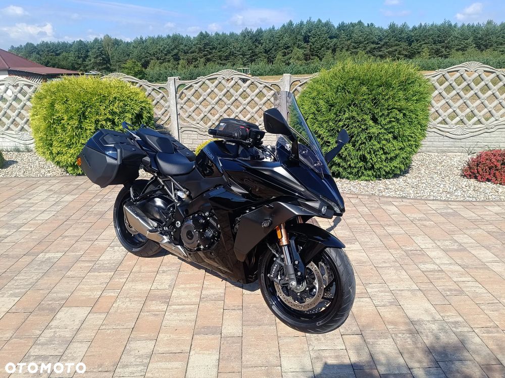 Suzuki GSX 1000 - 12