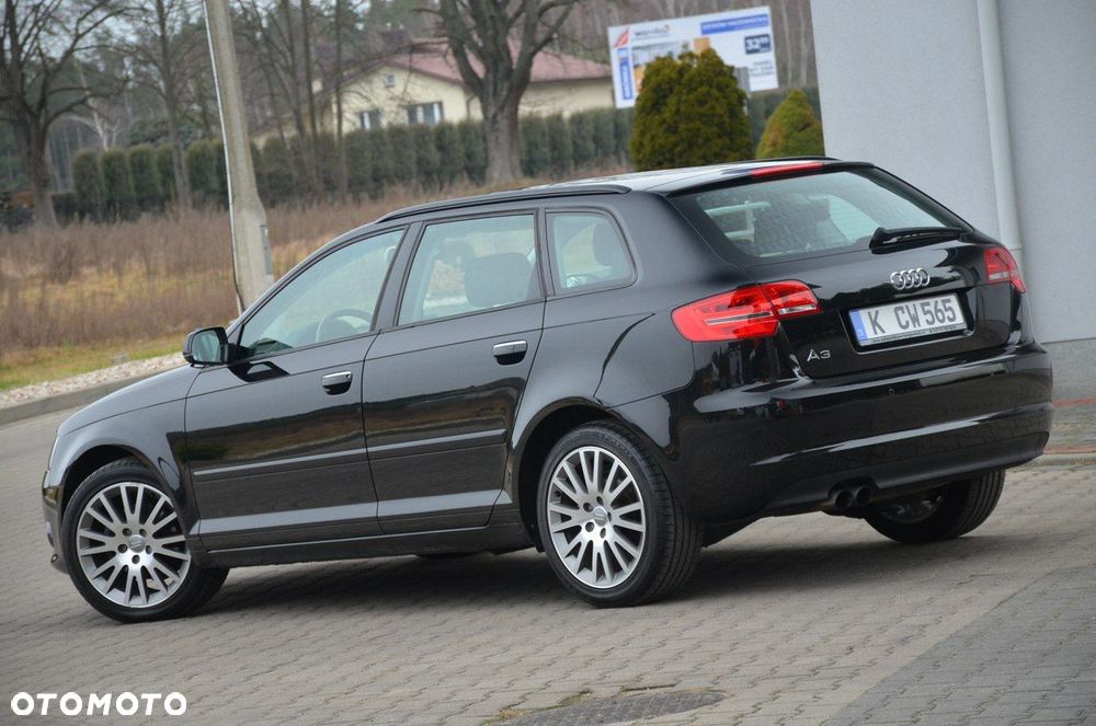 Audi A3 Sportback - 11
