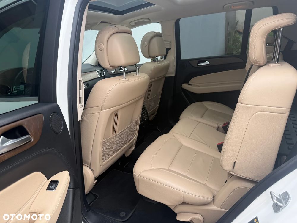 Mercedes-Benz GLS - 8