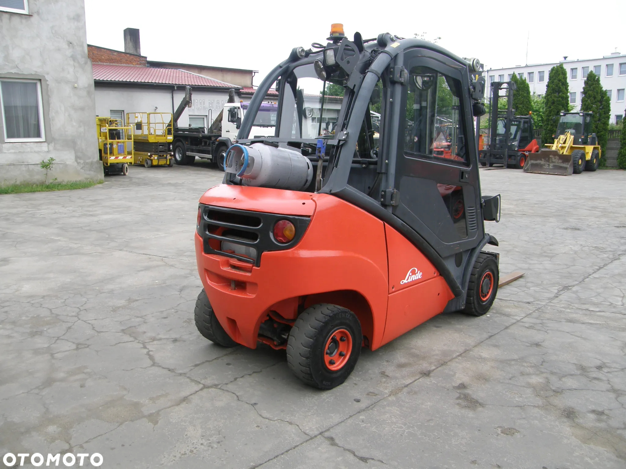 Linde H25T TRIPLEX 4,75m kabina przesuw z Niemiec - 9
