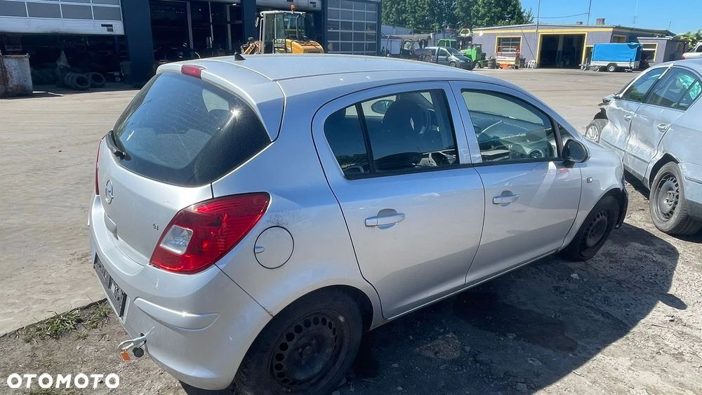 OPEL CORSA D na części!!! Kolor : 2AU (157) Z14XEP - 4