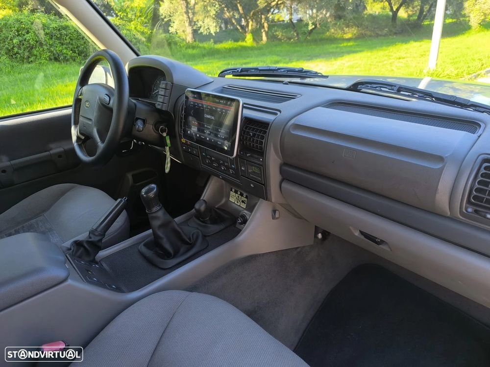 Land Rover Discovery 2.5 TD5 - 16