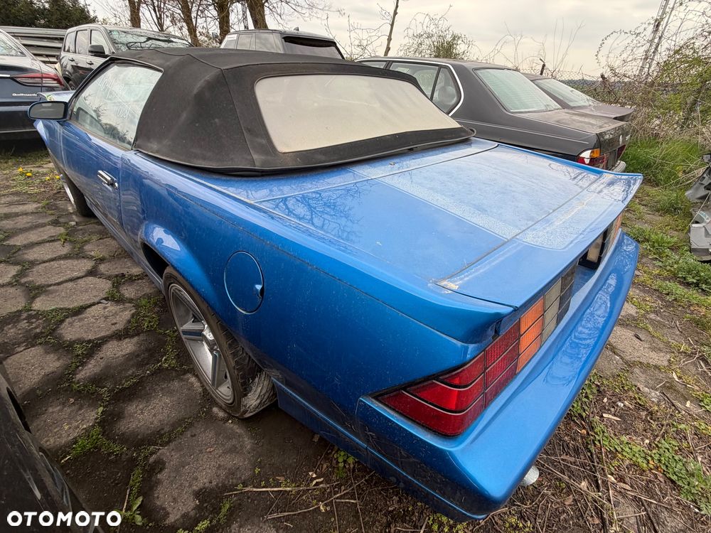 Chevrolet Camaro 5.0 IROC - 10