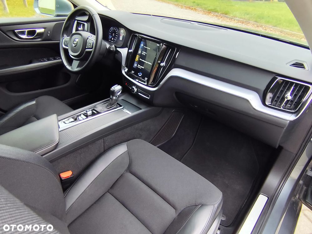 Volvo V60 D3 Geartronic Momentum - 22