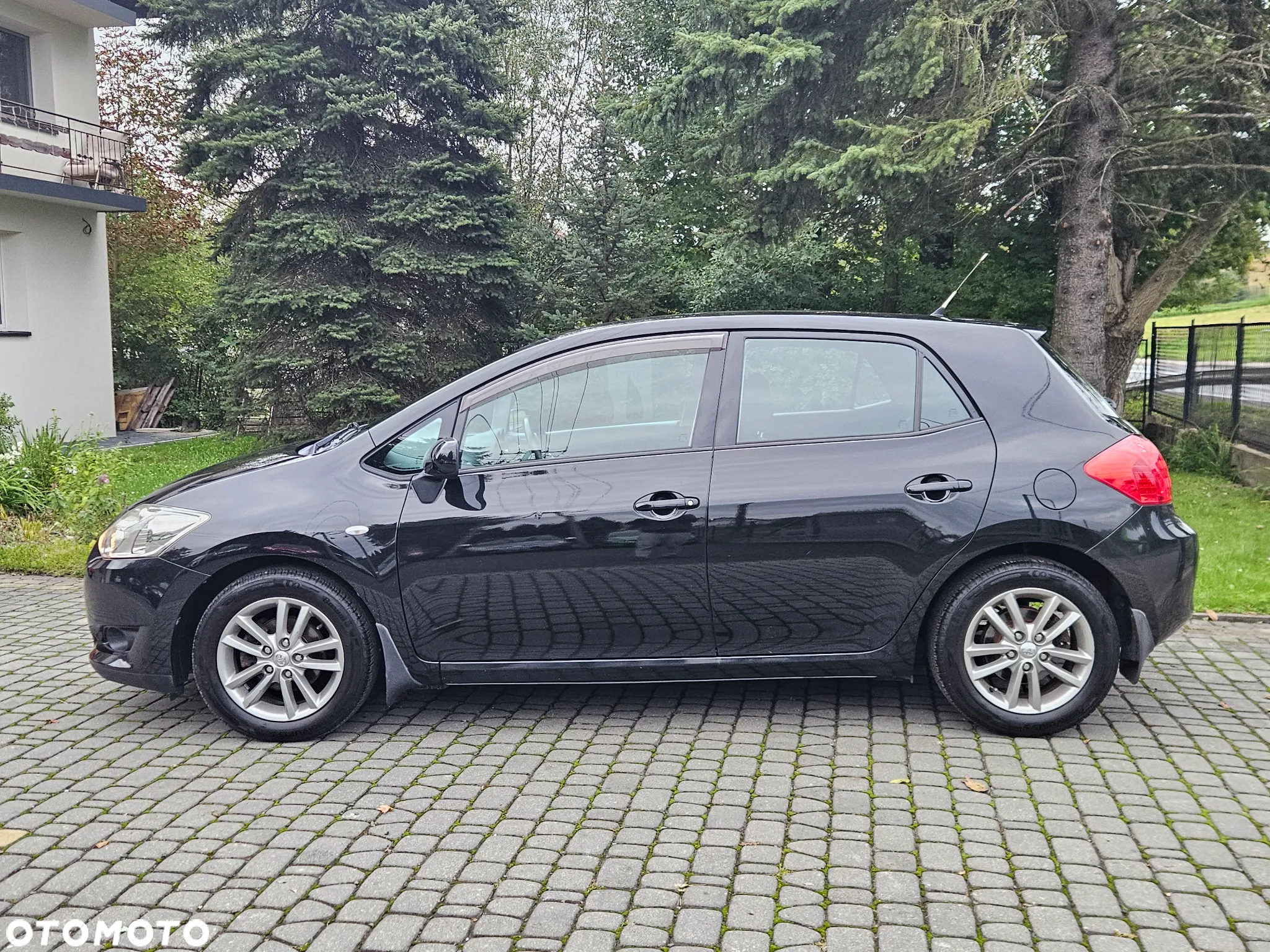 Toyota Auris 1.6 VVT-i Luna - 4