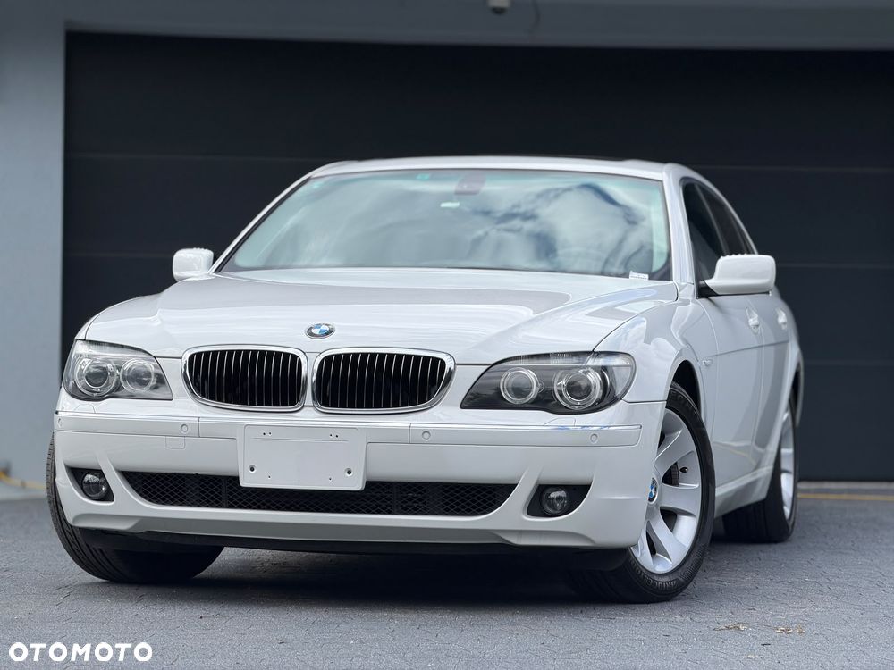 BMW Seria 7 740i - 5