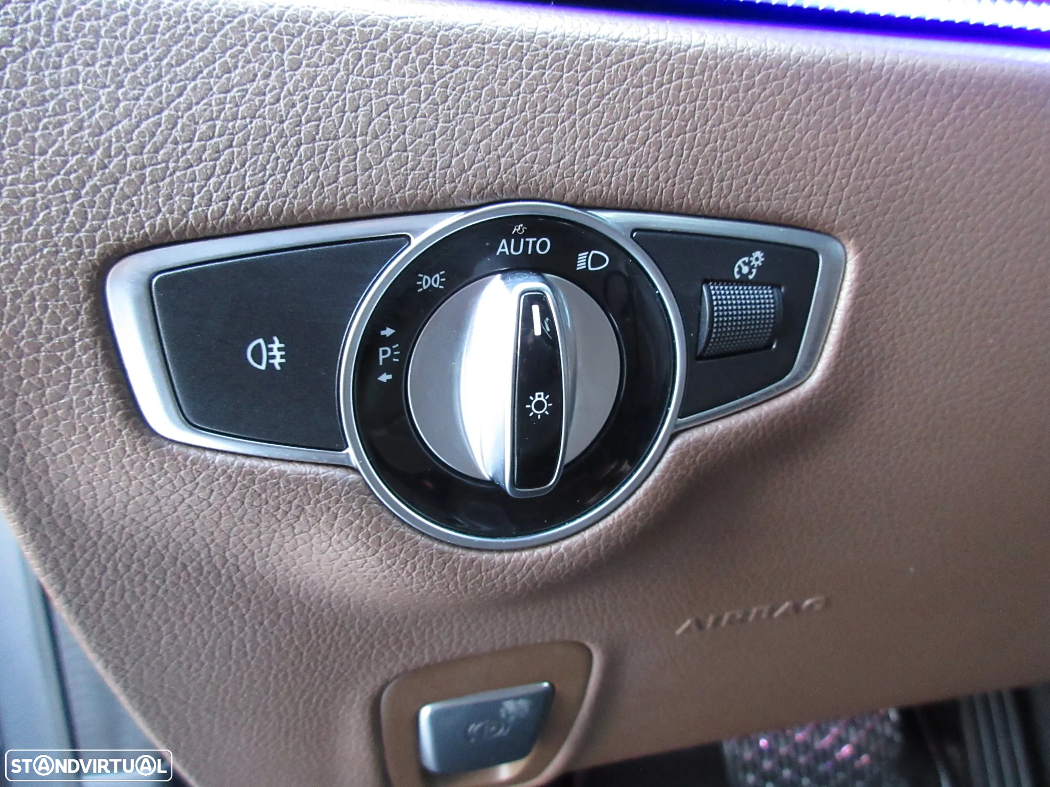 Mercedes-Benz E 200 - 26