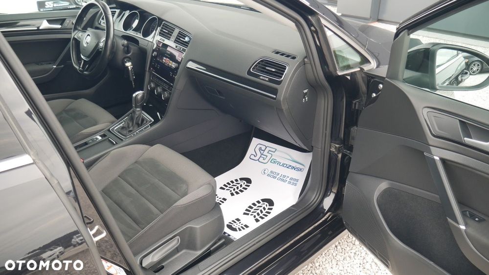 Volkswagen Golf - 11