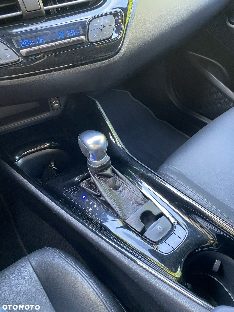 Toyota C-HR - 25