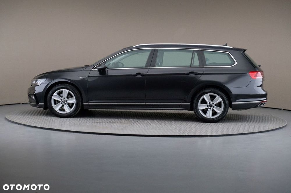 Volkswagen Passat Variant - 4