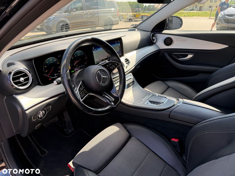 Mercedes-Benz Klasa E 220 d Avantgarde - 16