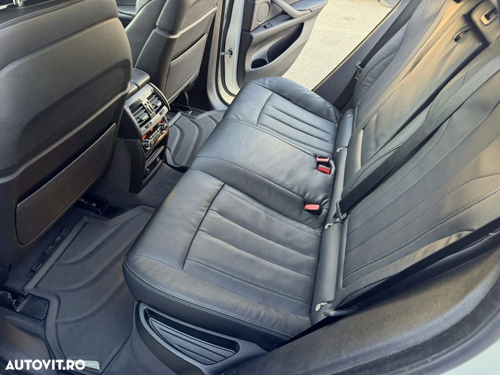 BMW X6 xDrive30d - 16