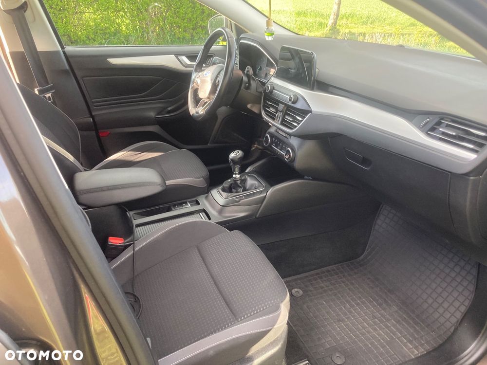 Ford Focus - 19