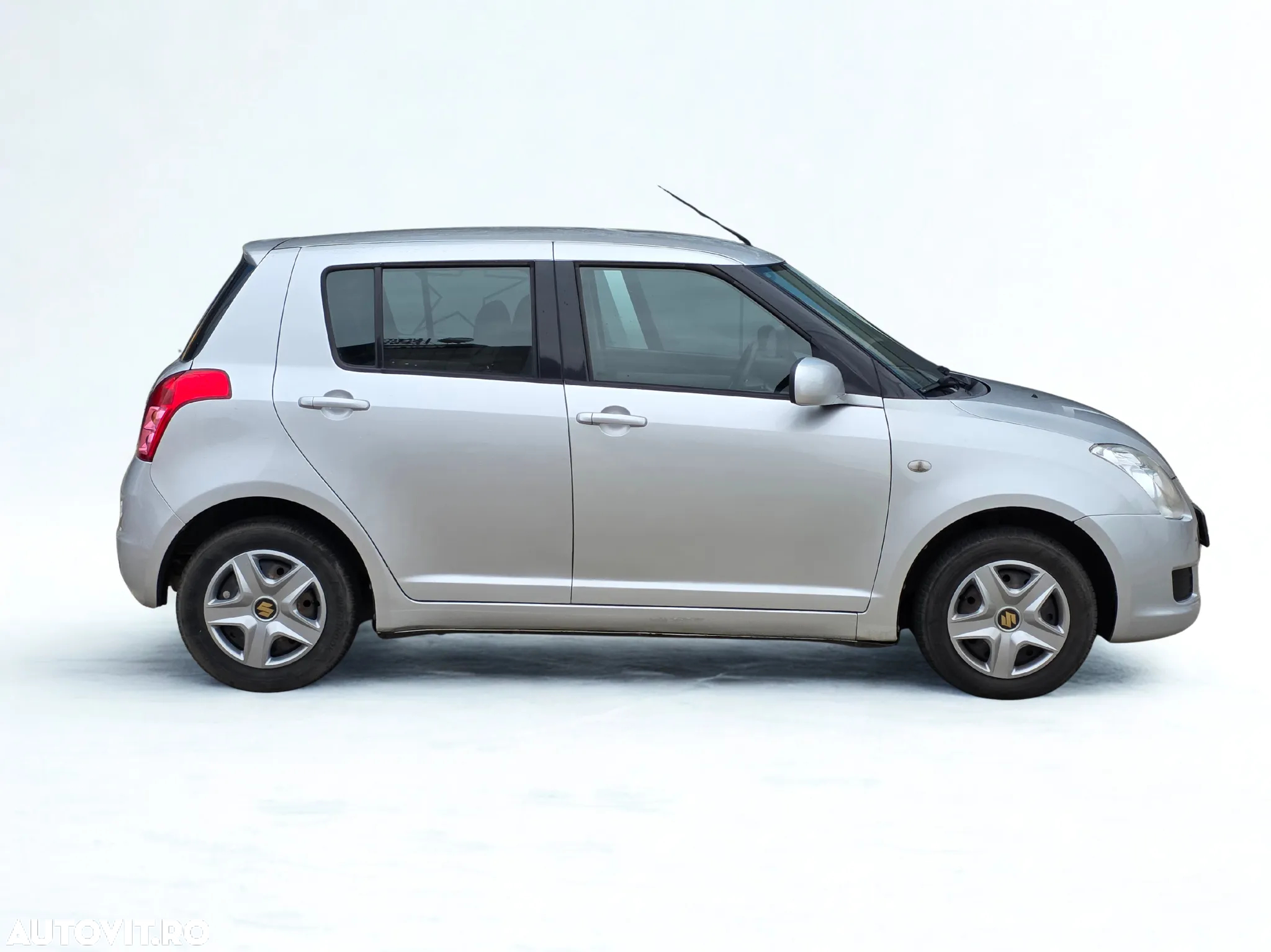 Suzuki Swift 1.3 GLX - 8