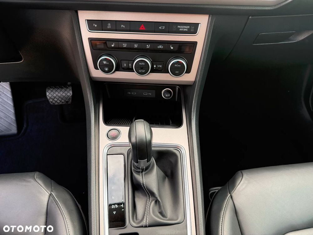 Seat Ateca 2.0 TDI Xperience S&S DSG - 26