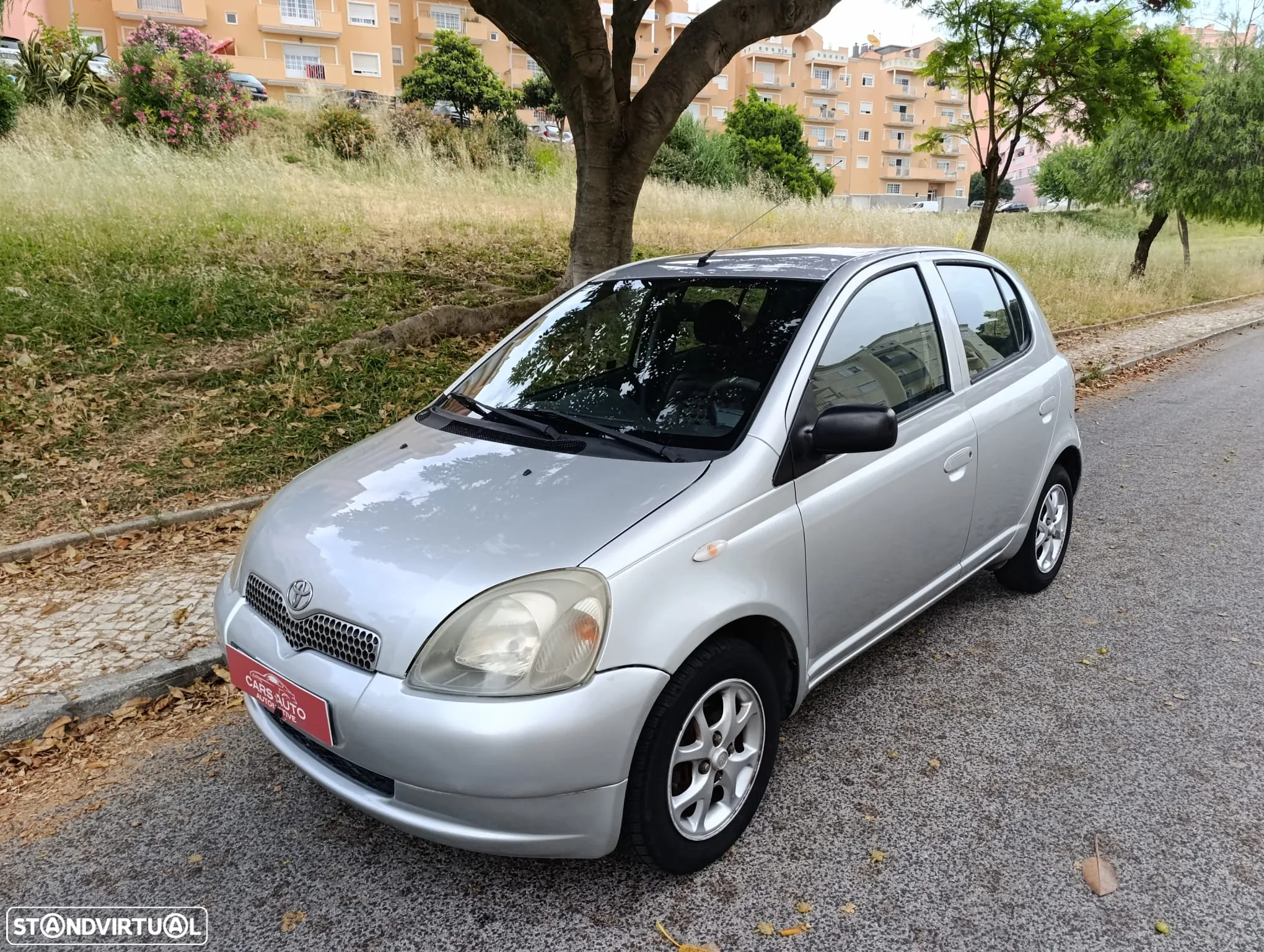 Toyota Yaris 1.0 Sol - 3
