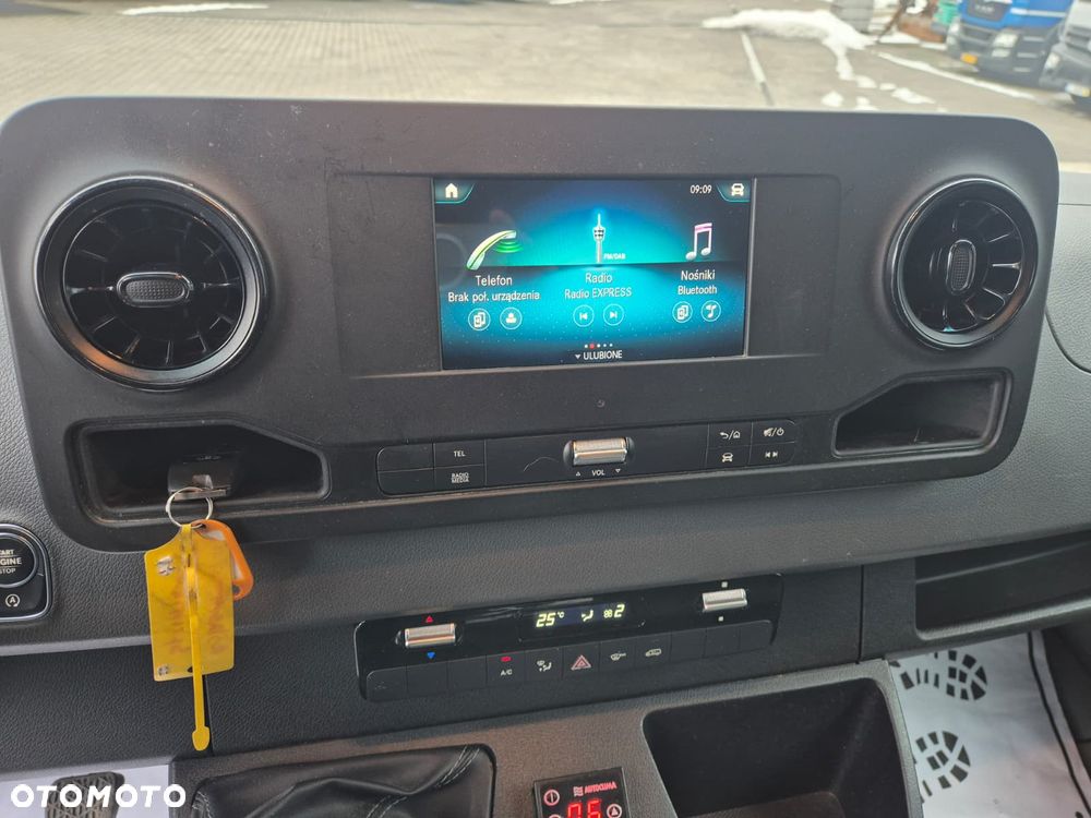 Mercedes-Benz Sprinter Maxi Long - FURGON / BLASZAK / IZOTERMA / OCIEPLONY / OGRZEWANIE NA PAKĘ / SERWISOWANY W ASO / NOWA SKRZYNIA BIEGÓW / ORYG. PRZEBIEG / BRAK RDZY - 27