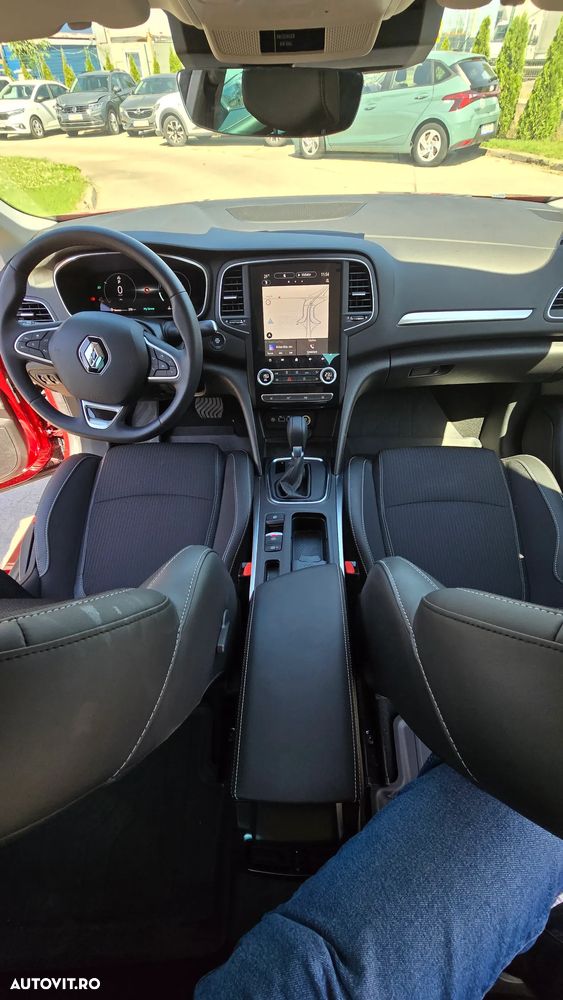 Renault Megane TCE 140 EDC Techno - 23